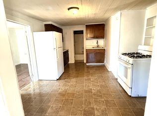 75 Clinton St #5, North East, PA 16428