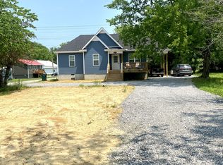507 E Main St, Waverly, TN 37185