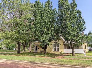 602 E 5th St, Cherryvale, KS 67335