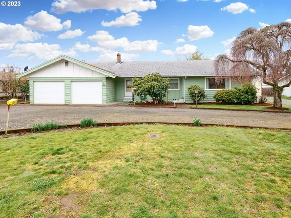 146 Fenton Ave, Molalla, OR 97038