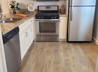 6215 Green Valley Cir, Culver City, CA 90230