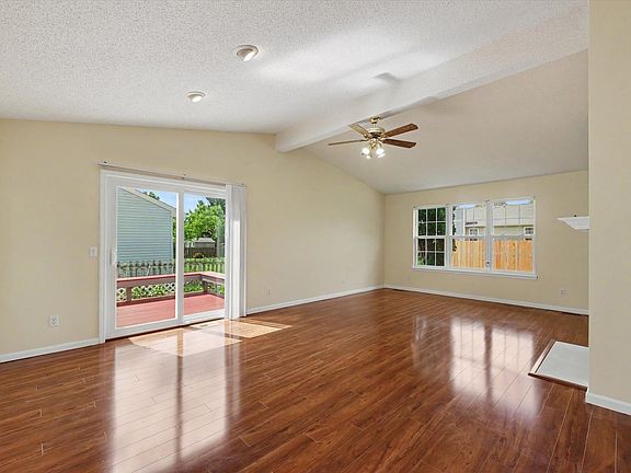 5th image of 3106 Sharon Dr