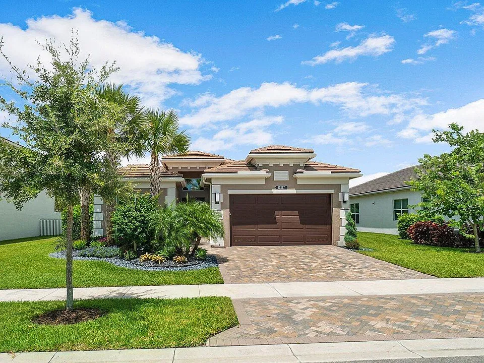 15277 Seaglass Terrace Ln