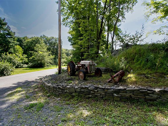 3rd image of 229 Mount Zion Road