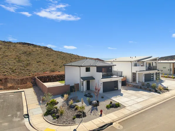 1090 E Coyote Crest Dr, Washington, UT 84780