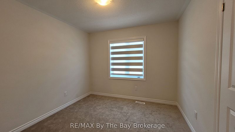 Wasaga Beach House for rent - 4 Bedrooms — photo 17