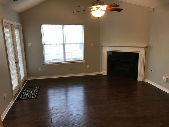 5th image of 29251 Canterbury Rd