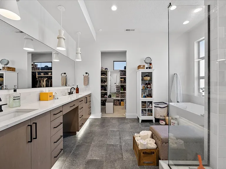 4718 E Goldstone Dr — Photo 18