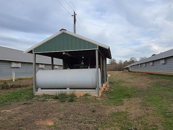 2nd image of 5516 Orchid Rd