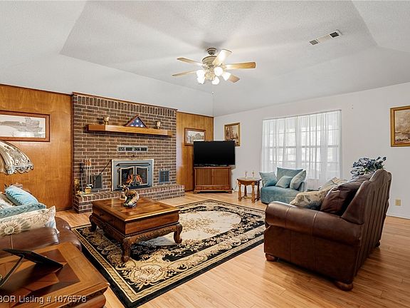 5th image of 1222 Willow Breeze Est