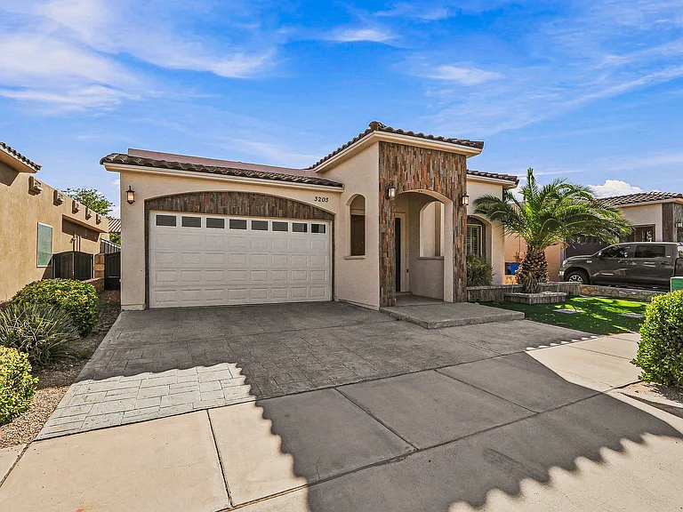3203 Red Orchard Dr — Photo 2