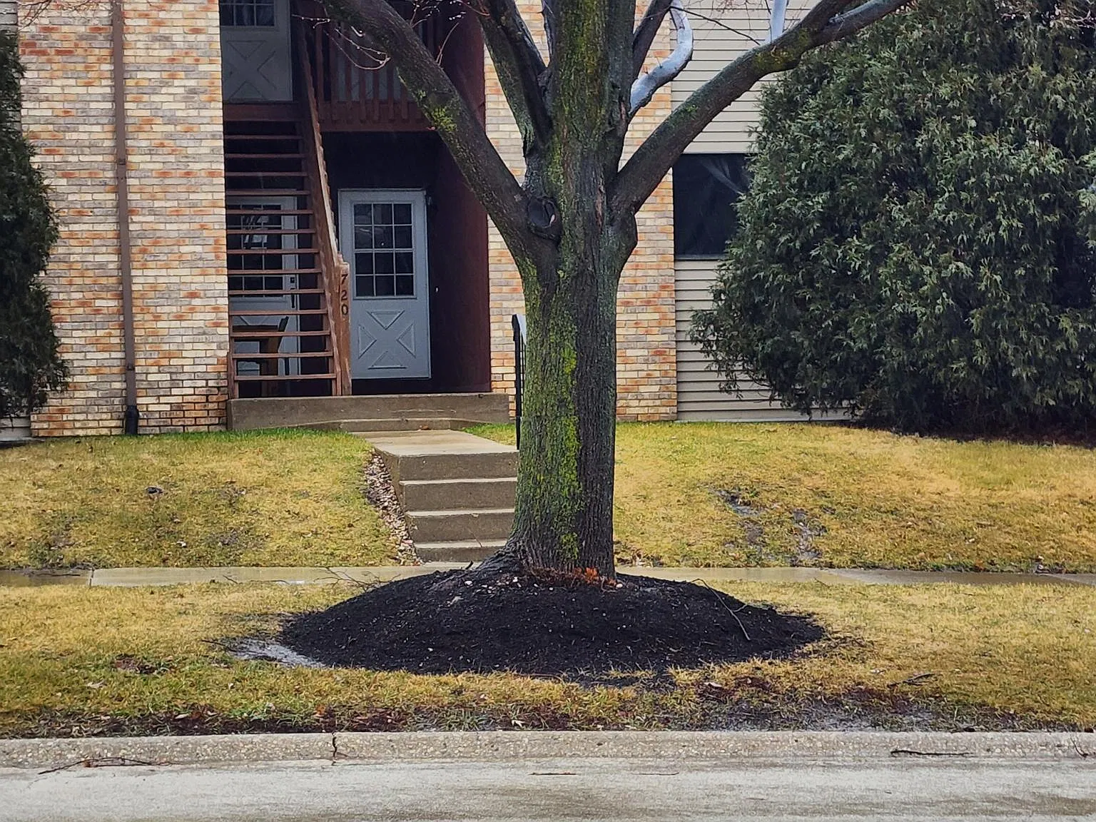 2 bed, 1164 sqft, $2,100 — Photo 1