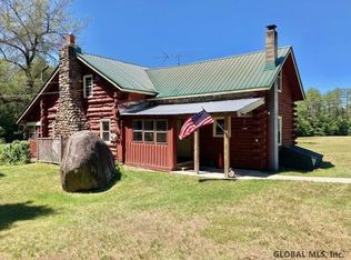 737 E Schroon River Rd, Diamond Point, NY 12824