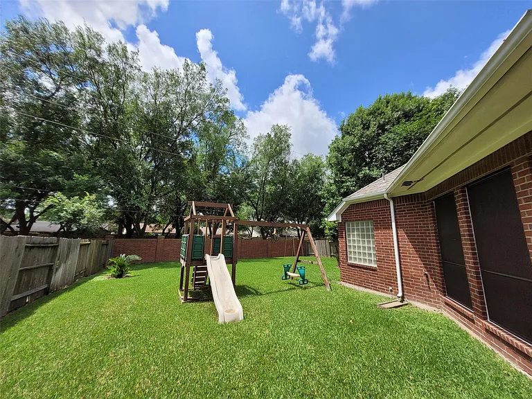 15427 Truslow Point Ln — Photo 25