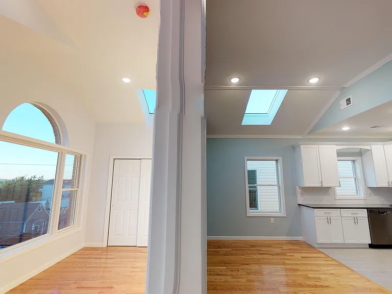 216 Terrace Ave #2 — Photo 11