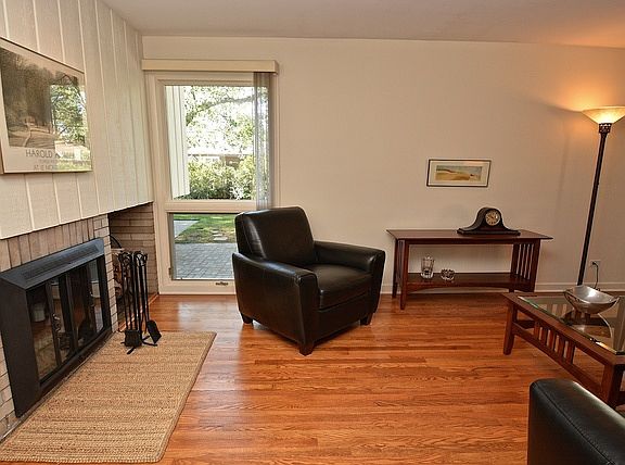 4th image of 15368 Betty Ann Ln
