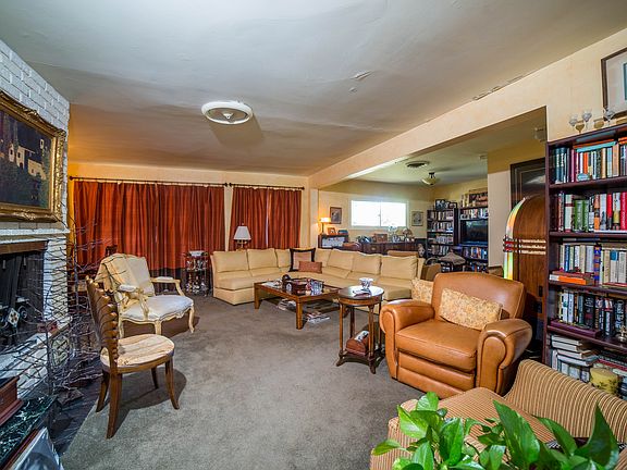 7. Living Room Fire Place