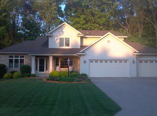 1932 Lepak Dr, Plover, WI 54467