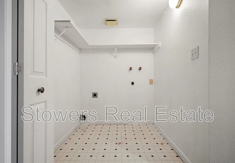 1714 Parkside Dr — Photo 17