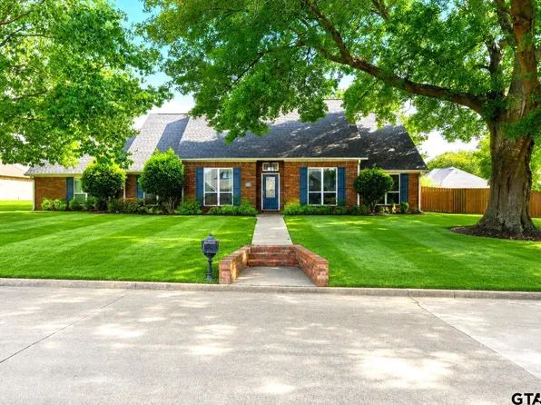 216 Turnberry Cir, Mount Pleasant, TX 75455