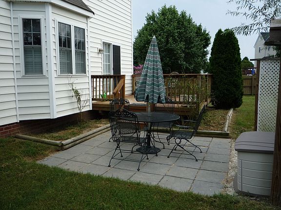 Great Patio and deck area