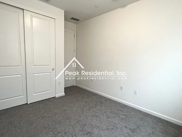 2943 Toulouse Walk — Photo 15