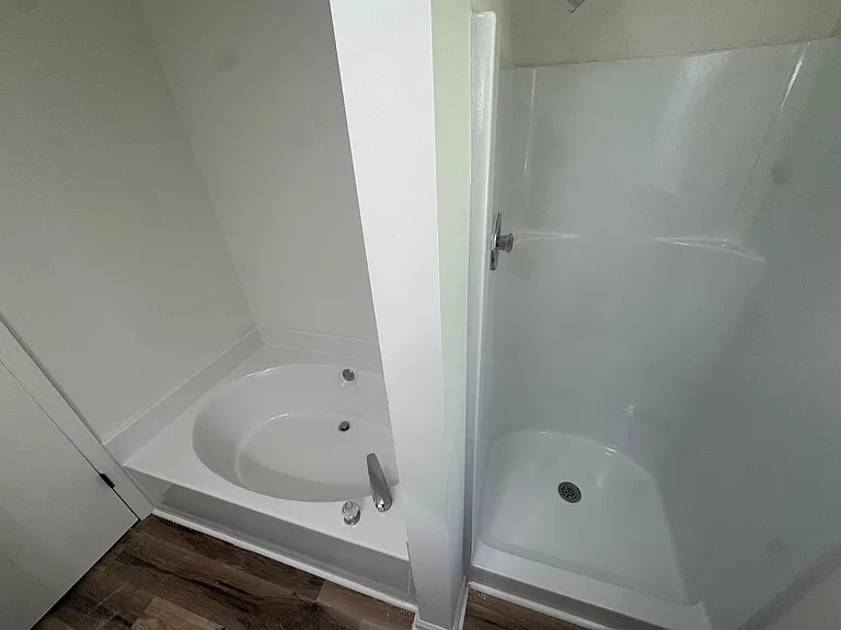1225 Sardis Ln — Photo 10