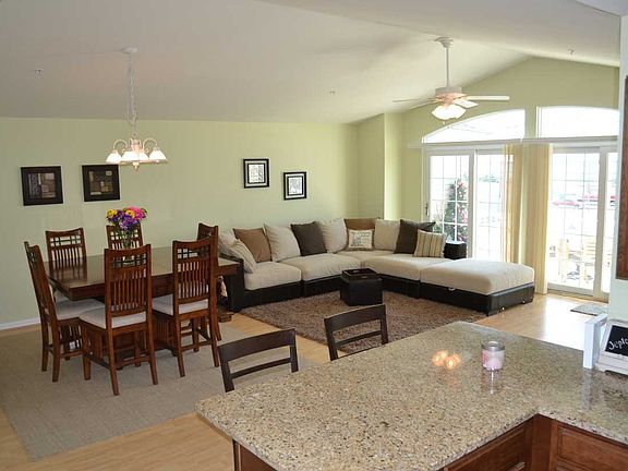 4th image of 403 W Leaming Ave #200-4032
