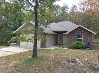 299 Hoot Owl Pt, Highlandville, MO 65669