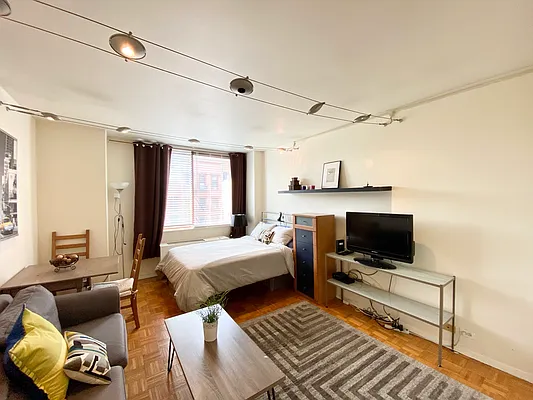 Rented by Direct Properties New York | media 78