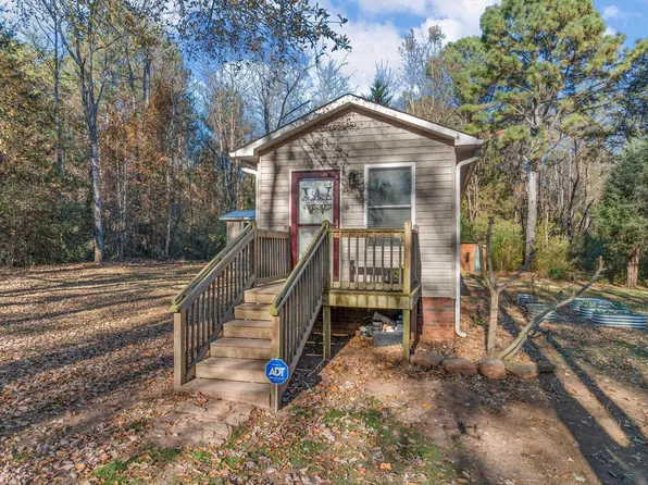 131 McGinnis Rd, Cowpens, SC 29330