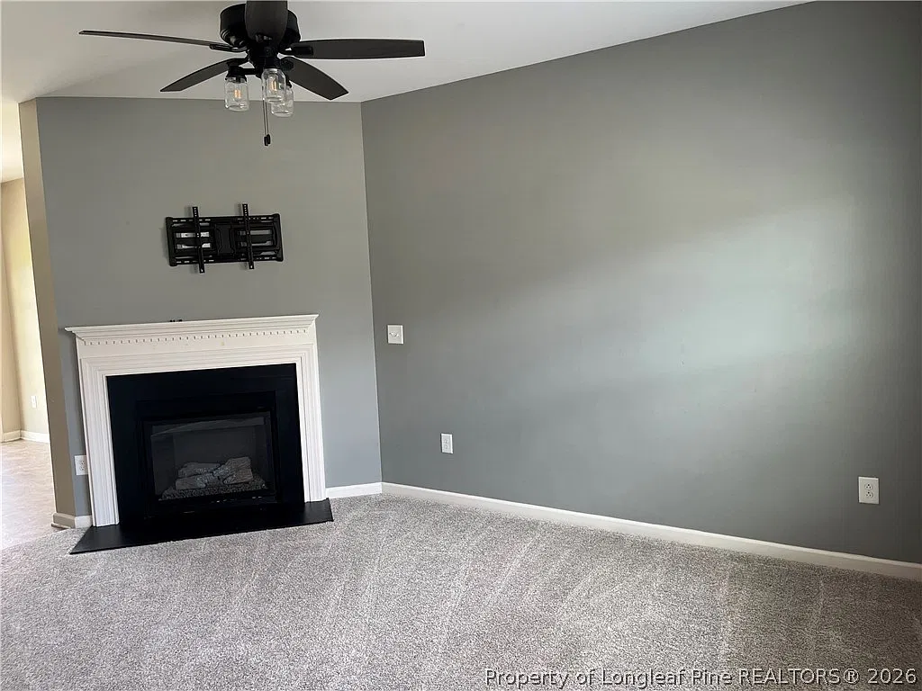 3 bed, 2.5 bath, 1304 sqft, $1,700 — Photo 4