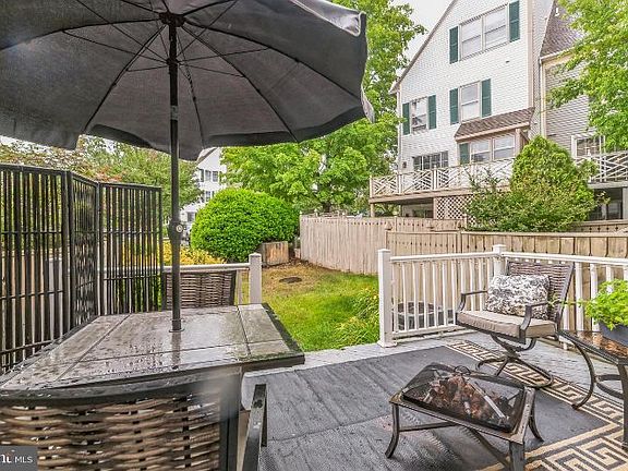 4th image of 12842 Mill Brook Ct