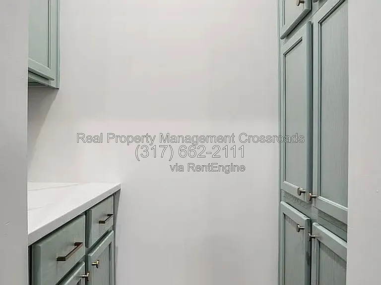 849 N Oakland Ave — Photo 20