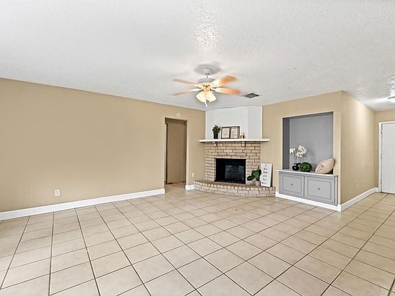 2nd image of 16715 Bougainvilla Ln