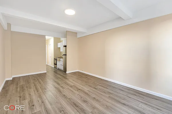 Rented by CORE | media 7