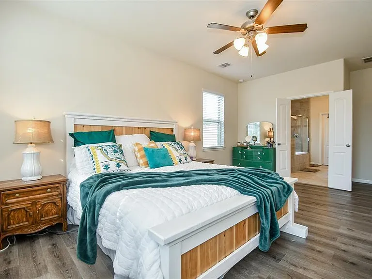 2214 Granite Park Ln — Photo 10