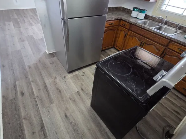 1407 5th St SE #A, Austin, MN 55912