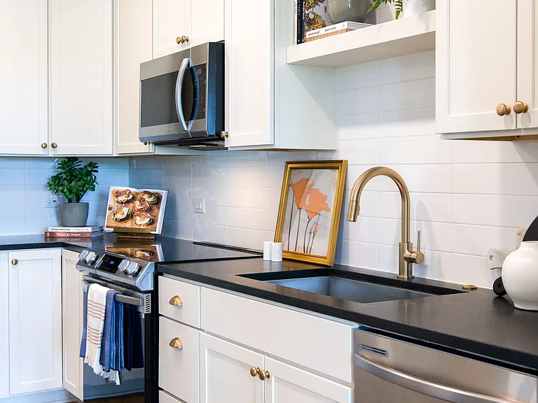 NOVEL University Place by Crescent Communities — Photo 2