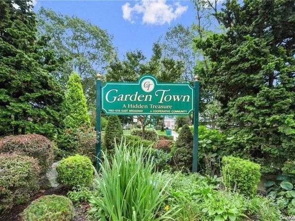 1201 E Broadway #H12, Hewlett, NY 11557