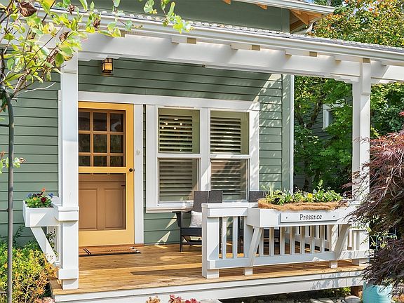 3rd image of 13324 NE 111th Court