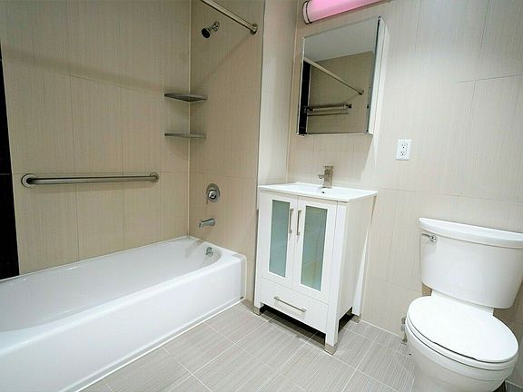 3rd image of 2315 Astoria Blvd APT 3B