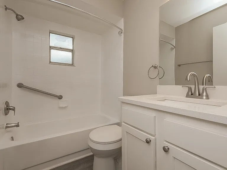 4360 Grandwood Ln — Photo 15