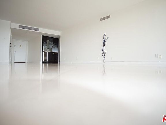 4th image of 4335 Marina City Dr Unit 546E