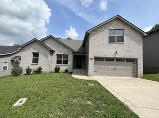 2828 Russet Ridge Dr, Clarksville, TN 37040