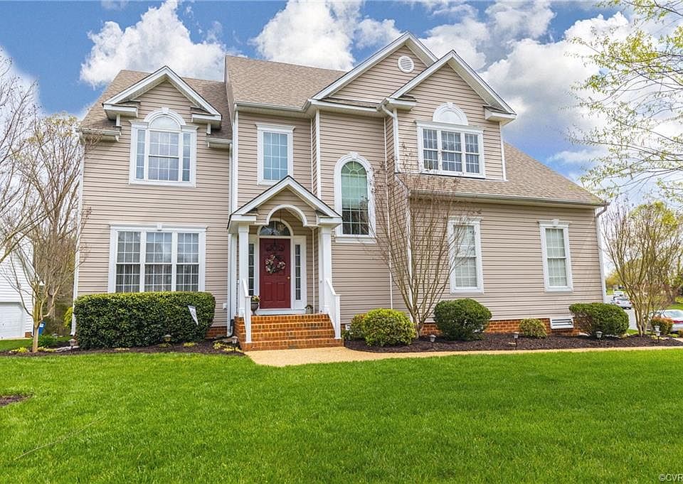 1st image of 8066 Lake Haven Dr