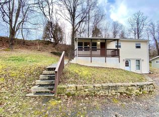 611 1/2 Crockett Ave, Princeton, WV 24740