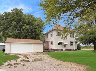 1078 L Ave, Reinbeck, IA 50669