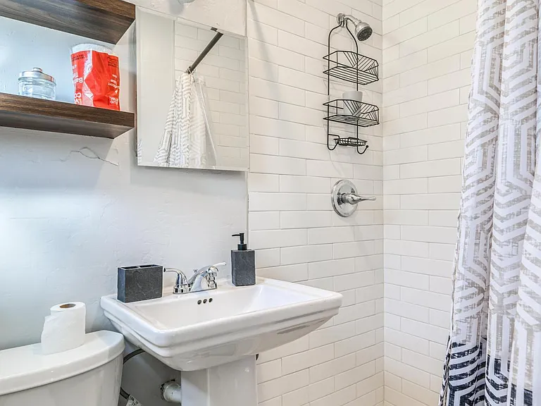 2729 Pershing Dr #REAR — Photo 19
