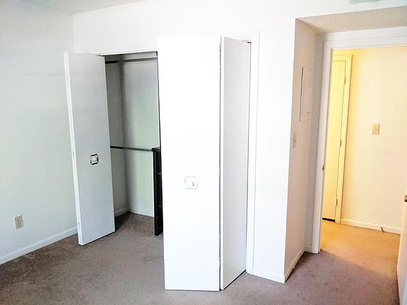 2nd image of 6023 Pinebark Ct #1